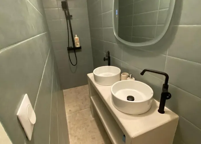 Paros Salon Et